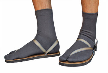 Cruelty-Free Wool Tabi Socks - Charcoal