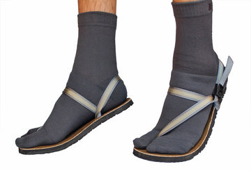 Cruelty-Free Wool Tabi Socks - Charcoal