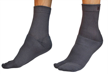 Cruelty-Free Wool Tabi Socks - Charcoal