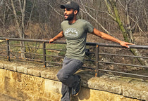 unisex earth runners sage tee